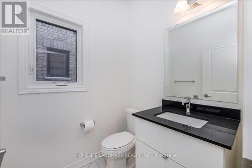 79 Phoenix Boulevard, Barrie, ON - Indoor Photo Showing Bathroom