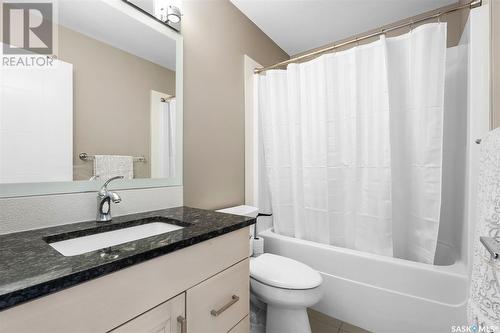 315 Mahabir Court, Saskatoon, SK - Indoor Photo Showing Bathroom