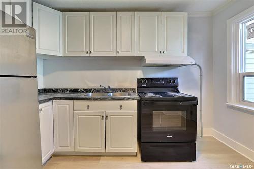 2056 Wallace Street, Regina, SK - Indoor Photo Showing Kitchen With Double Sink