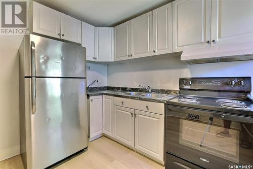 2056 Wallace Street, Regina, SK - Indoor Photo Showing Kitchen With Double Sink