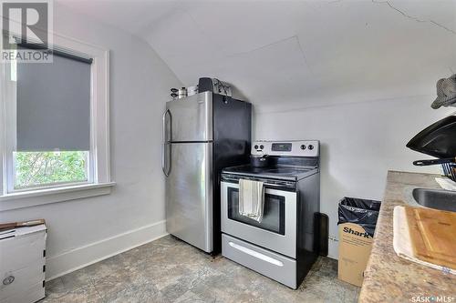 2056 Wallace Street, Regina, SK - Indoor Photo Showing Kitchen