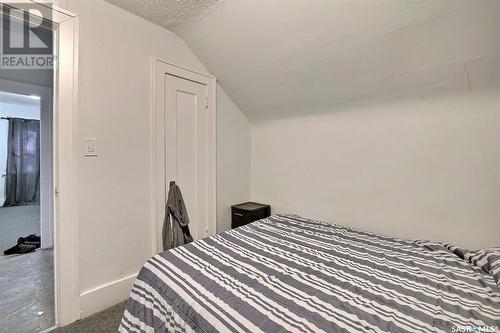 2056 Wallace Street, Regina, SK - Indoor Photo Showing Bedroom