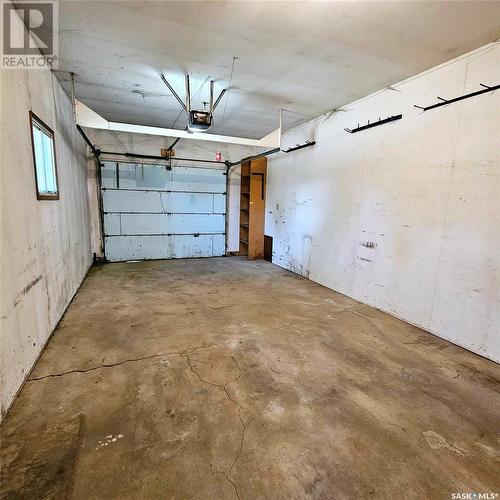 219 Carl Avenue E, Langenburg, SK - Indoor Photo Showing Garage