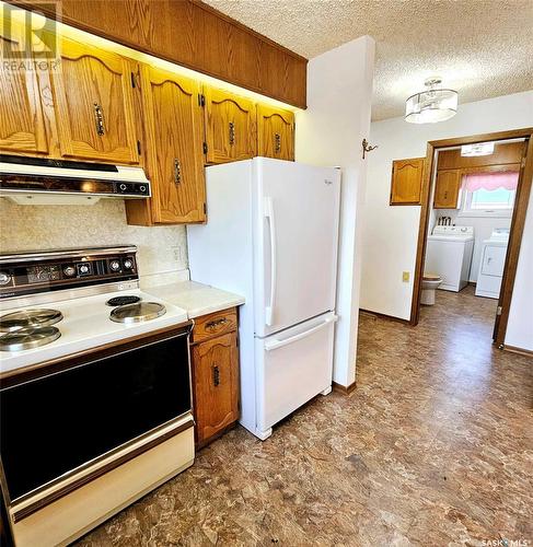 219 Carl Avenue E, Langenburg, SK - Indoor Photo Showing Kitchen