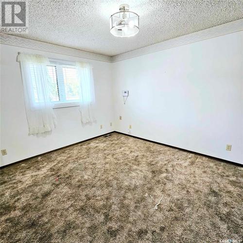 219 Carl Avenue E, Langenburg, SK - Indoor Photo Showing Other Room