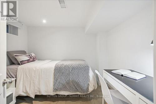 95 Eighth Street, Toronto (New Toronto), ON - Indoor Photo Showing Bedroom