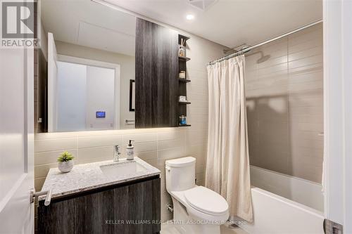 105 - 21 Park Street E, Mississauga (Port Credit), ON - Indoor Photo Showing Bathroom