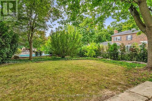 1816 Will Scarlett Drive, Mississauga (Sheridan), ON - Outdoor