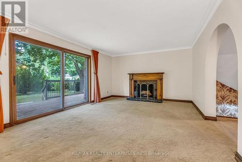 1816 Will Scarlett Drive, Mississauga (Sheridan), ON - Indoor Photo Showing Living Room With Fireplace