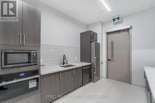 1208 - 4655 Metcalfe Avenue, Mississauga (Central Erin Mills), ON - Indoor Photo Showing Kitchen