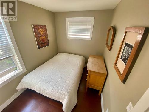 604 Sixth  Street, Nelson, BC - Indoor Photo Showing Bedroom