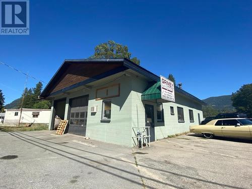 1501 Columbia  Avenue, Castlegar, BC 