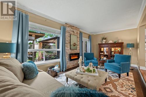 43 Jordan Drive, Cambridge, ON - Indoor Photo Showing Living Room