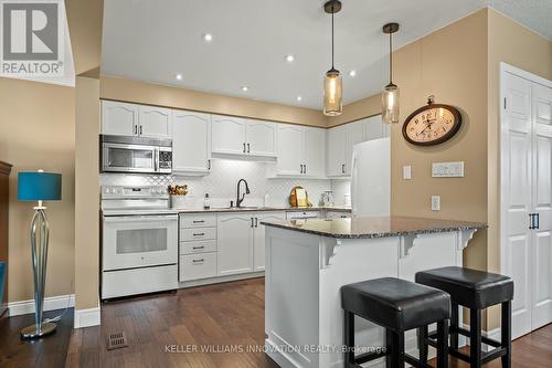 43 Jordan Drive, Cambridge, ON - Indoor Photo Showing Kitchen With Upgraded Kitchen