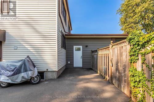 2C - 2 Thorndale Avenue, St. Catharines, ON - Outdoor With Exterior