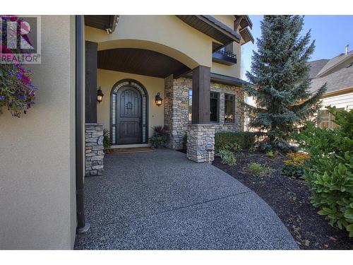 373 Farron Court, Kelowna, BC - Outdoor