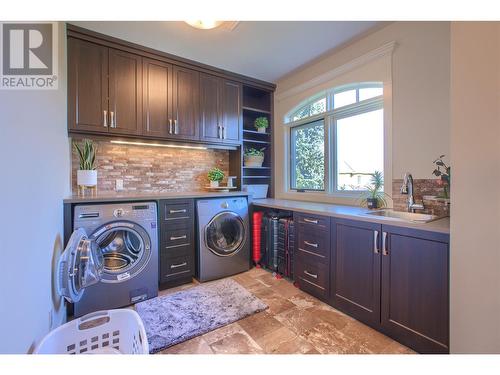 373 Farron Court, Kelowna, BC - Indoor Photo Showing Laundry Room