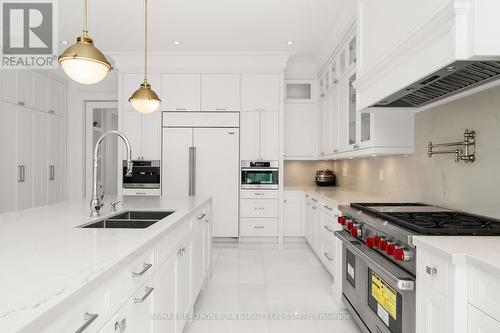 53 Citation Drive, Toronto (Bayview Village), ON - Indoor Photo Showing Kitchen With Double Sink With Upgraded Kitchen