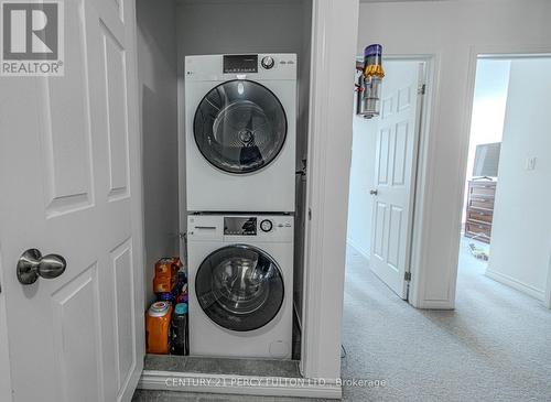 32 Kantium Way, Whitby (Pringle Creek), ON - Indoor Photo Showing Laundry Room