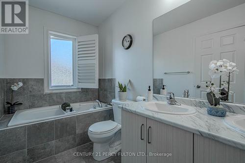 32 Kantium Way, Whitby (Pringle Creek), ON - Indoor Photo Showing Bathroom