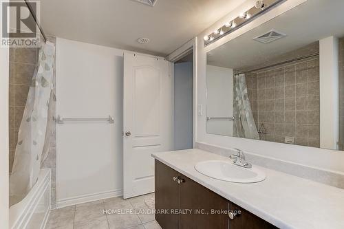 18 - 8 Eaton Park Lane, Toronto (L'Amoreaux), ON - Indoor Photo Showing Bathroom