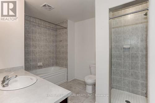 18 - 8 Eaton Park Lane, Toronto (L'Amoreaux), ON - Indoor Photo Showing Bathroom