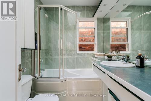 20 Courcelette Road, Toronto (Birchcliffe-Cliffside), ON - Indoor Photo Showing Bathroom