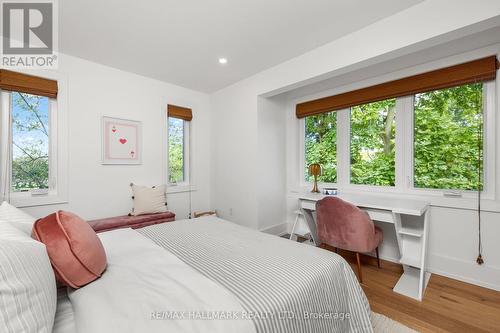 32 Lyme Regis Crescent, Toronto (Cliffcrest), ON - Indoor Photo Showing Bedroom