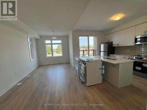 201 - 1865 Pickering Parkway S, Pickering (Village East), ON - Indoor Photo Showing Kitchen