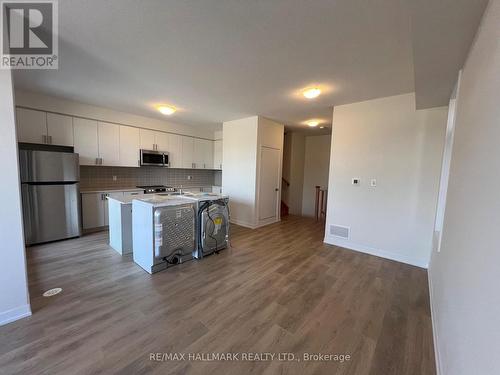 201 - 1865 Pickering Parkway S, Pickering (Village East), ON - Indoor Photo Showing Kitchen