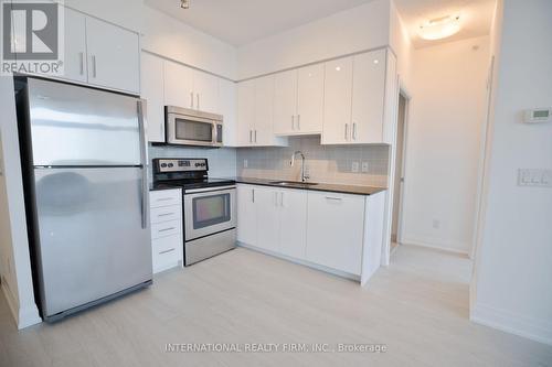 601 - 85 North Park Road, Vaughan, ON - Indoor Photo Showing Kitchen With Stainless Steel Kitchen