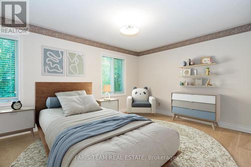 2087 Wilkinson Street, Innisfil, ON - Indoor Photo Showing Bedroom