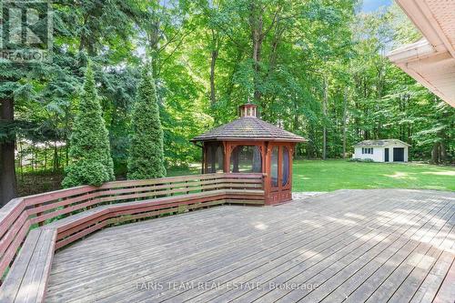 2087 Wilkinson Street, Innisfil, ON - Outdoor With Deck Patio Veranda With Backyard