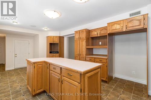 2087 Wilkinson Street, Innisfil, ON - Indoor Photo Showing Kitchen