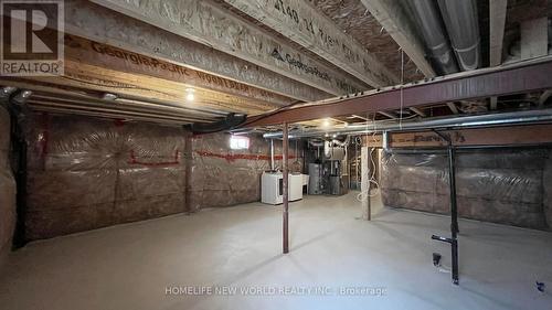 350 Chouinard Way, Aurora, ON - Indoor Photo Showing Basement