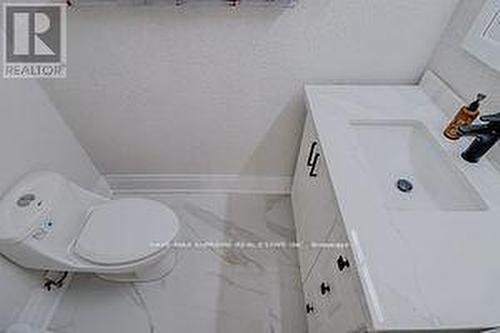 10 Curtiss Court, Barrie, ON -  Photo Showing Bathroom