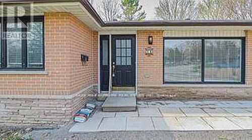 10 Curtiss Court, Barrie, ON - Outdoor