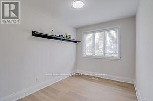 10 Curtiss Court, Barrie, ON - Indoor Photo Showing Other Room