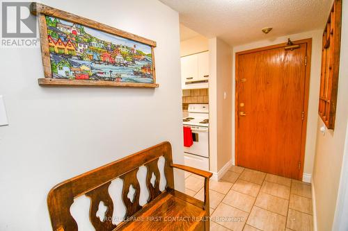 104 - 25 Meadow Lane, Barrie (Ardagh), ON - Indoor Photo Showing Other Room