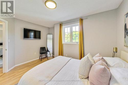 99 Holly Meadow Road, Barrie, ON - Indoor Photo Showing Bedroom