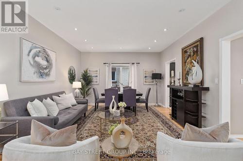 7229 Dime Crescent, Mississauga (Meadowvale Village), ON - Indoor Photo Showing Living Room