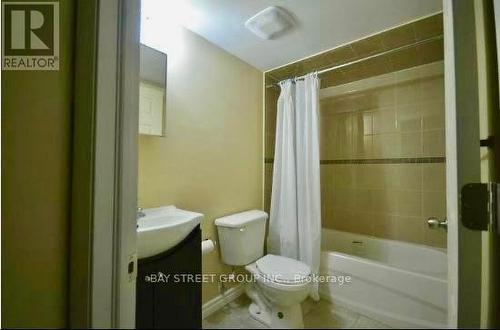 7229 Dime Crescent, Mississauga (Meadowvale Village), ON - Indoor Photo Showing Bathroom