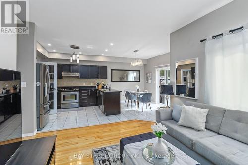 7229 Dime Crescent, Mississauga, ON - Indoor Photo Showing Kitchen With Stainless Steel Kitchen With Double Sink