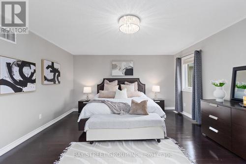 7229 Dime Crescent, Mississauga (Meadowvale Village), ON - Indoor Photo Showing Bedroom