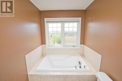 10 Davenhill Road, Brampton, ON - Indoor Photo Showing Bathroom