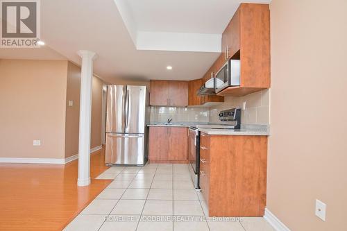 10 Davenhill Road, Brampton, ON - Indoor Photo Showing Kitchen