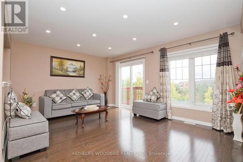 10 Davenhill Road, Brampton, ON - Indoor Photo Showing Living Room