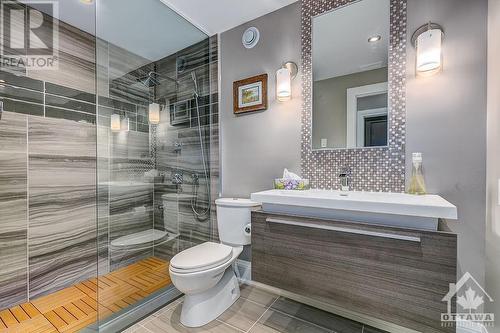 1601 Kingsdale Avenue, Ottawa, ON - Indoor Photo Showing Bathroom