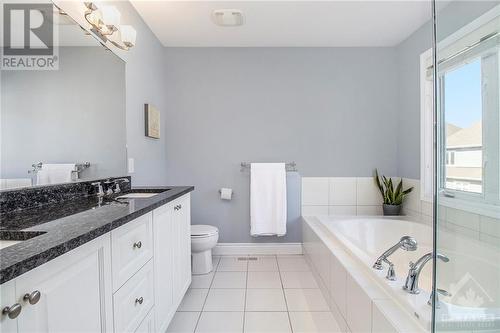 200 Dutchmans Way, Ottawa, ON - Indoor Photo Showing Bathroom