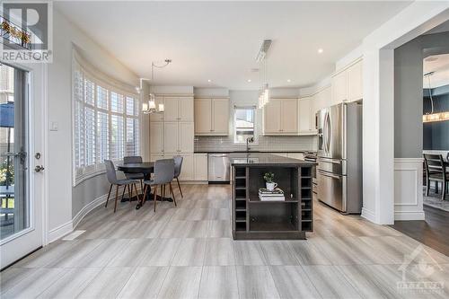 200 Dutchmans Way, Ottawa, ON - Indoor Photo Showing Kitchen With Upgraded Kitchen